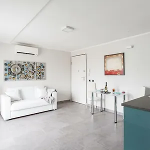 Penthouse 41 In Trastevere With Big Terrace Roma